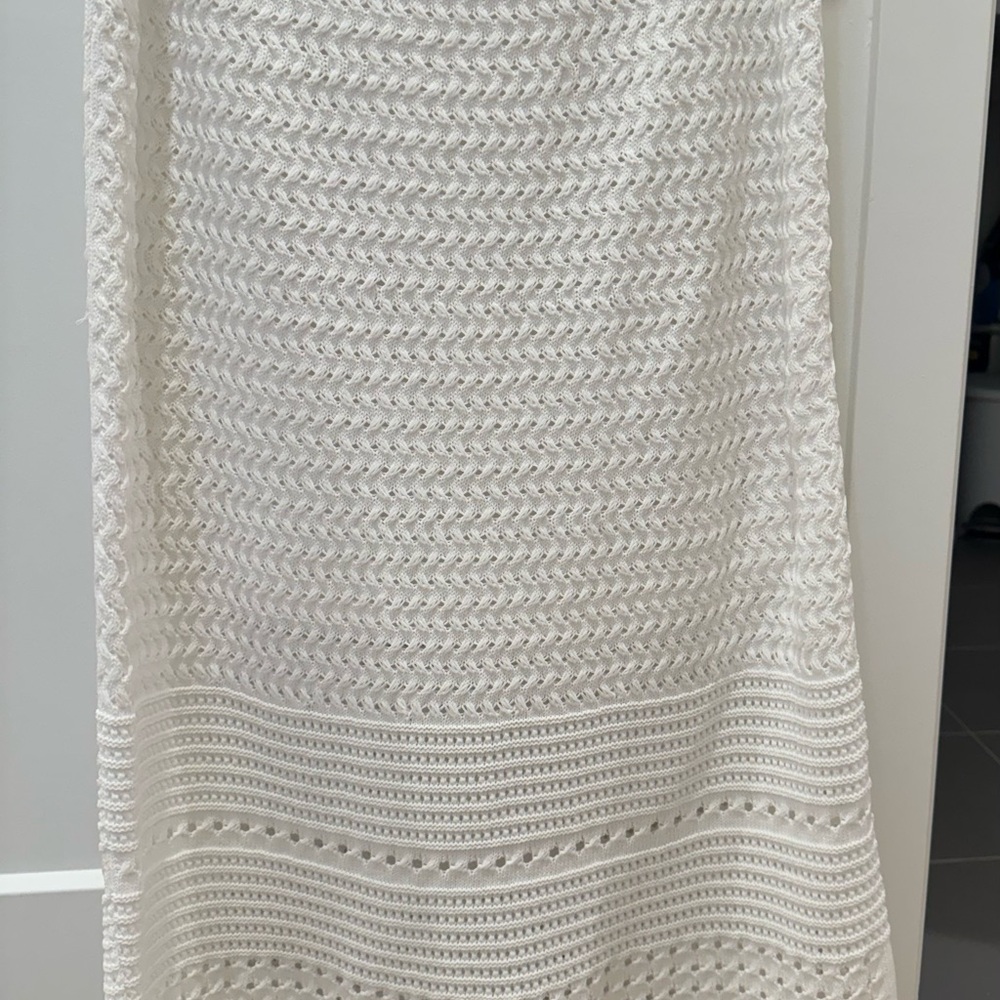 Elegant White Lace Skirt
